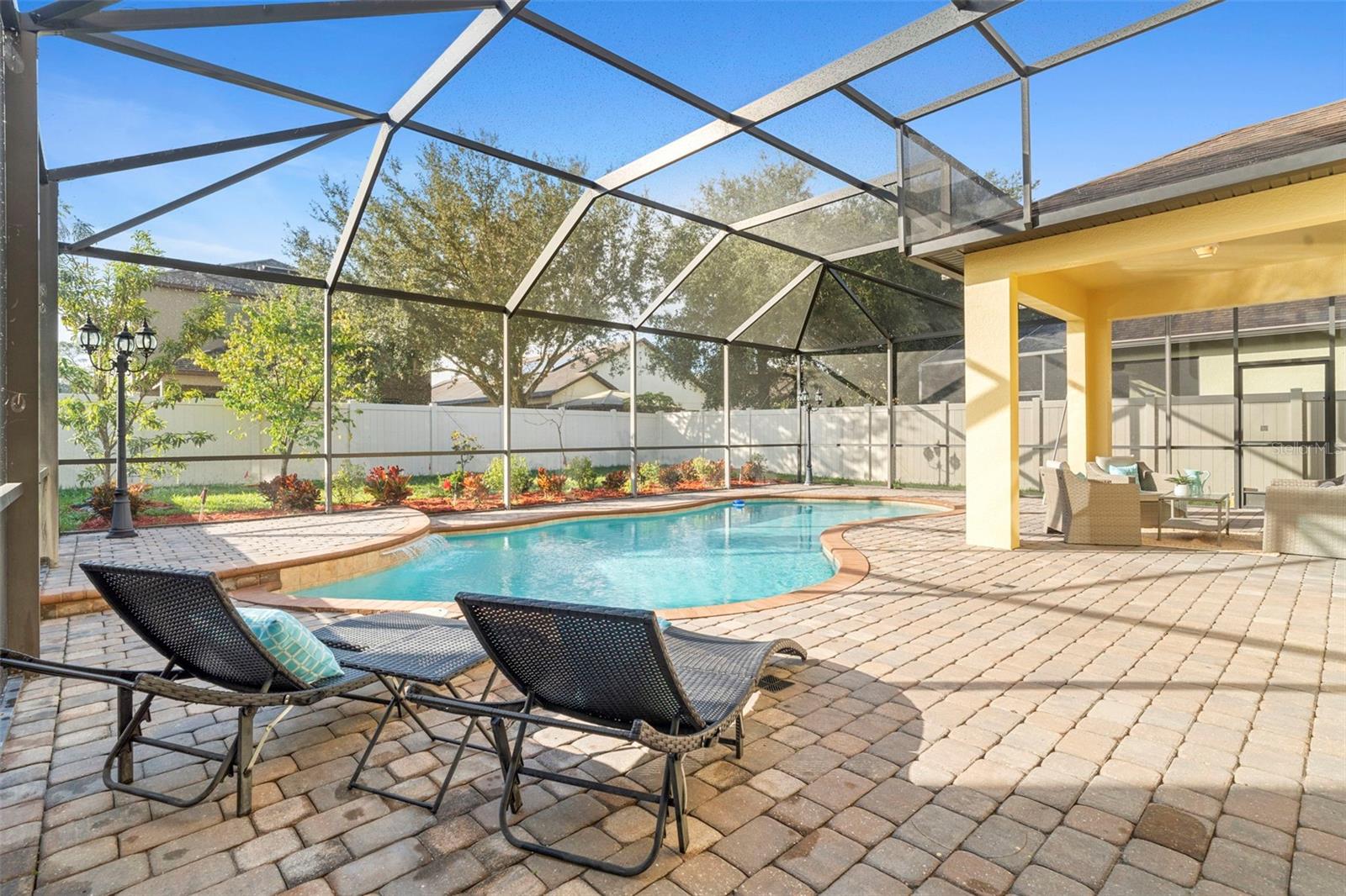 Image 22 of 29 For 10124 Tierra Bella Drive