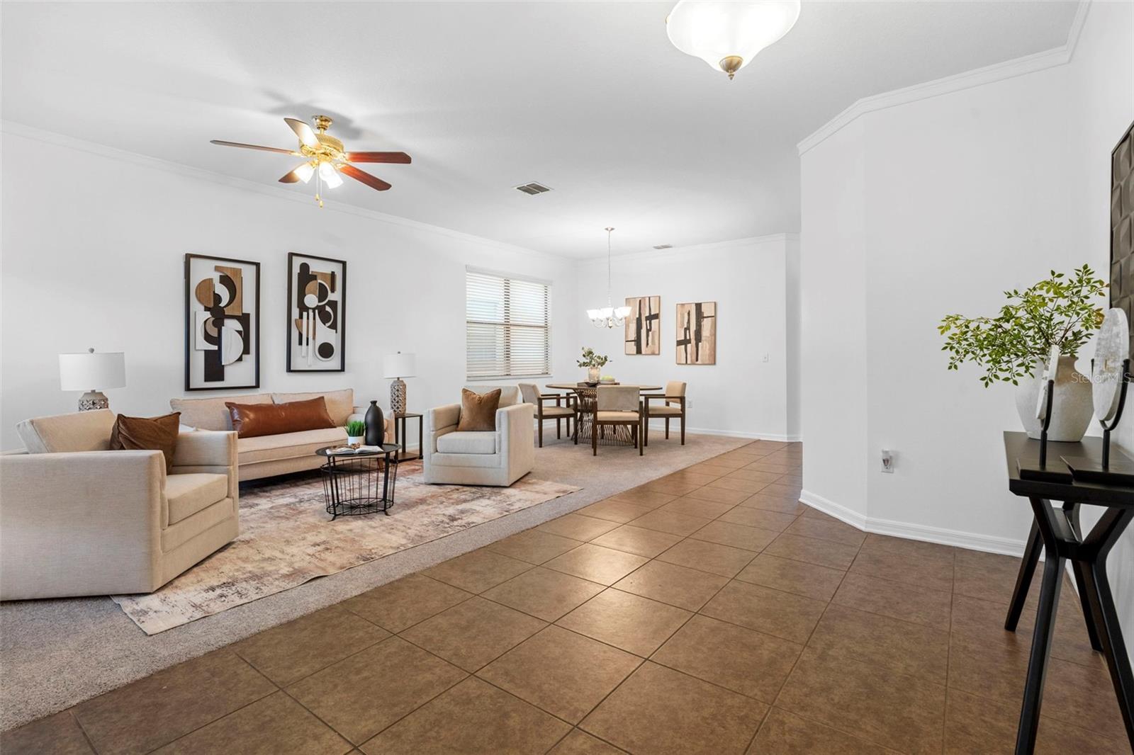 Image 4 of 29 For 10124 Tierra Bella Drive