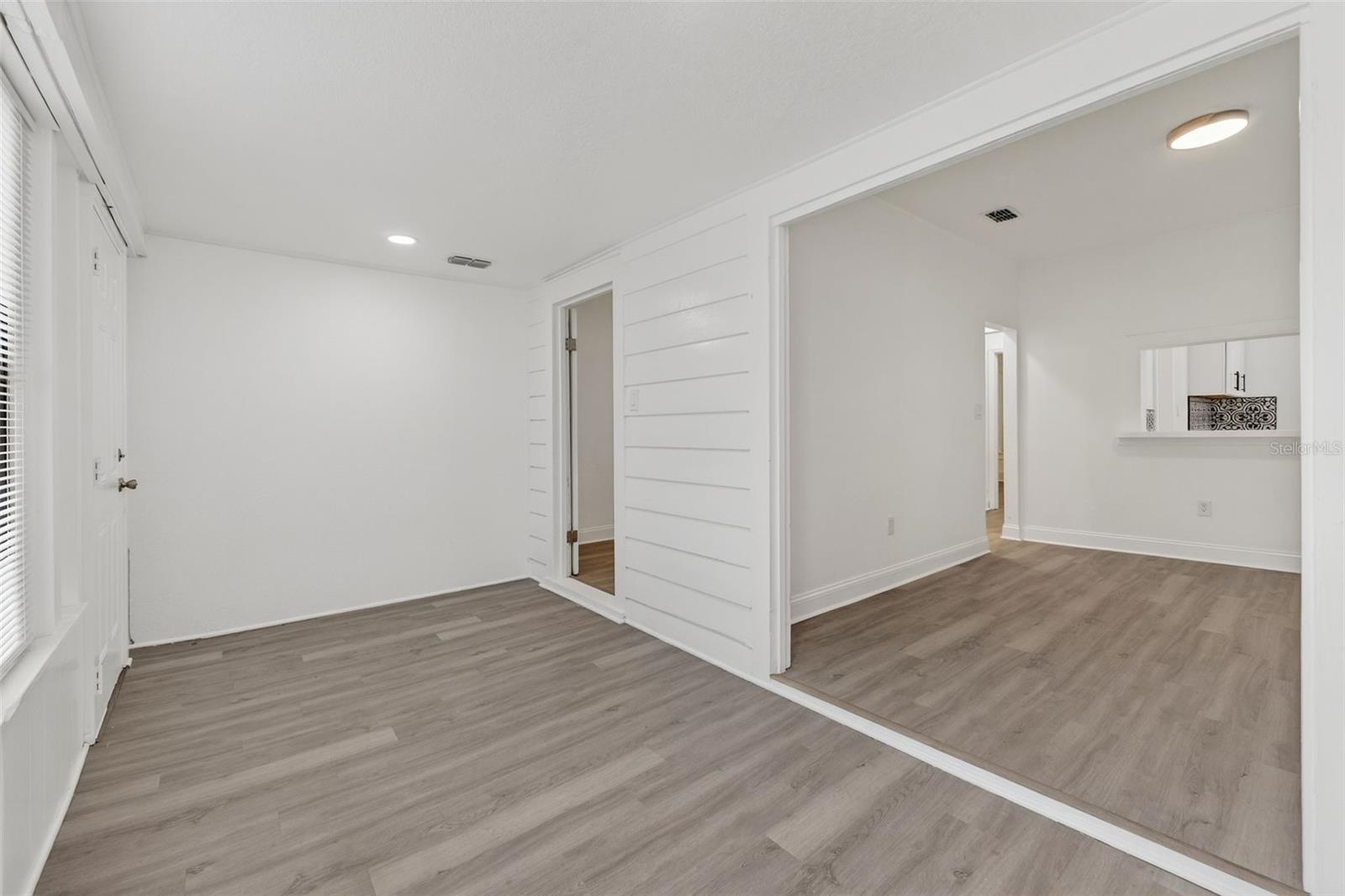 Image 11 of 87 For 98 Esther Street