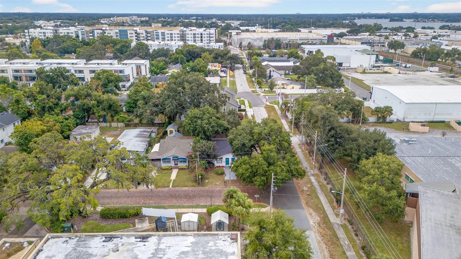 Image 73 of 87 For 98 Esther Street