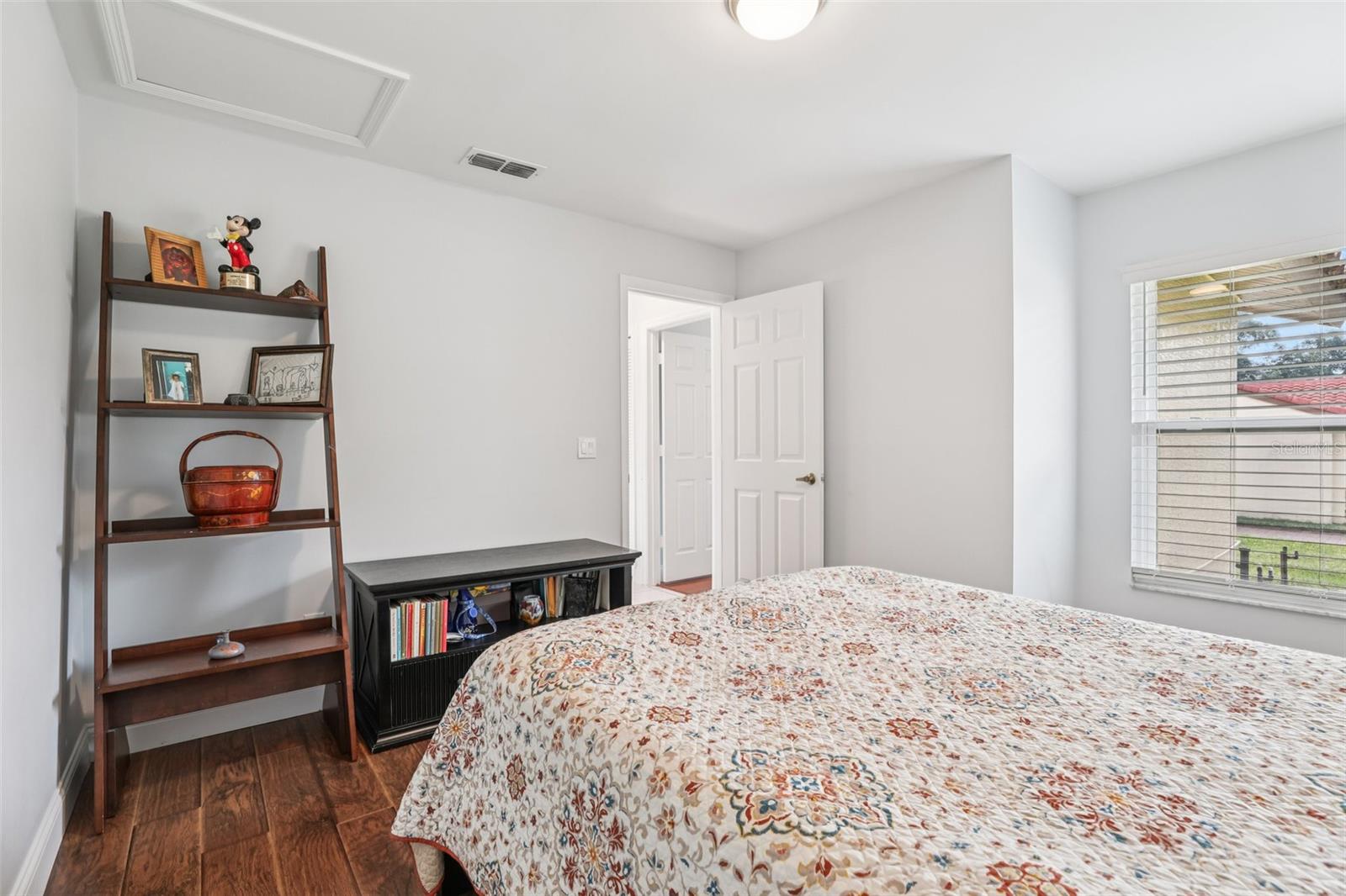 Image 21 of 40 For 8203 Andalucia Court