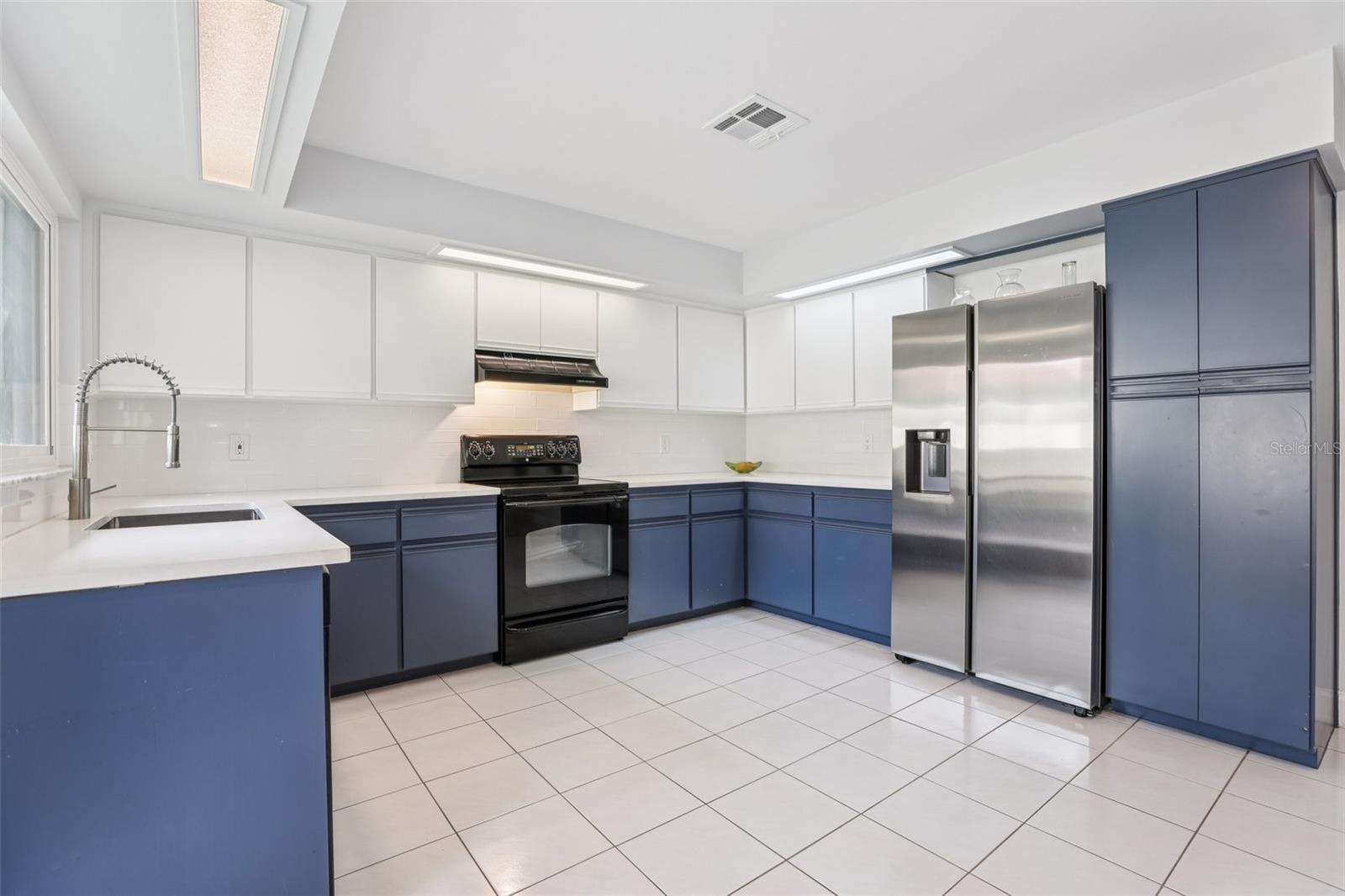 Image 9 of 40 For 8203 Andalucia Court