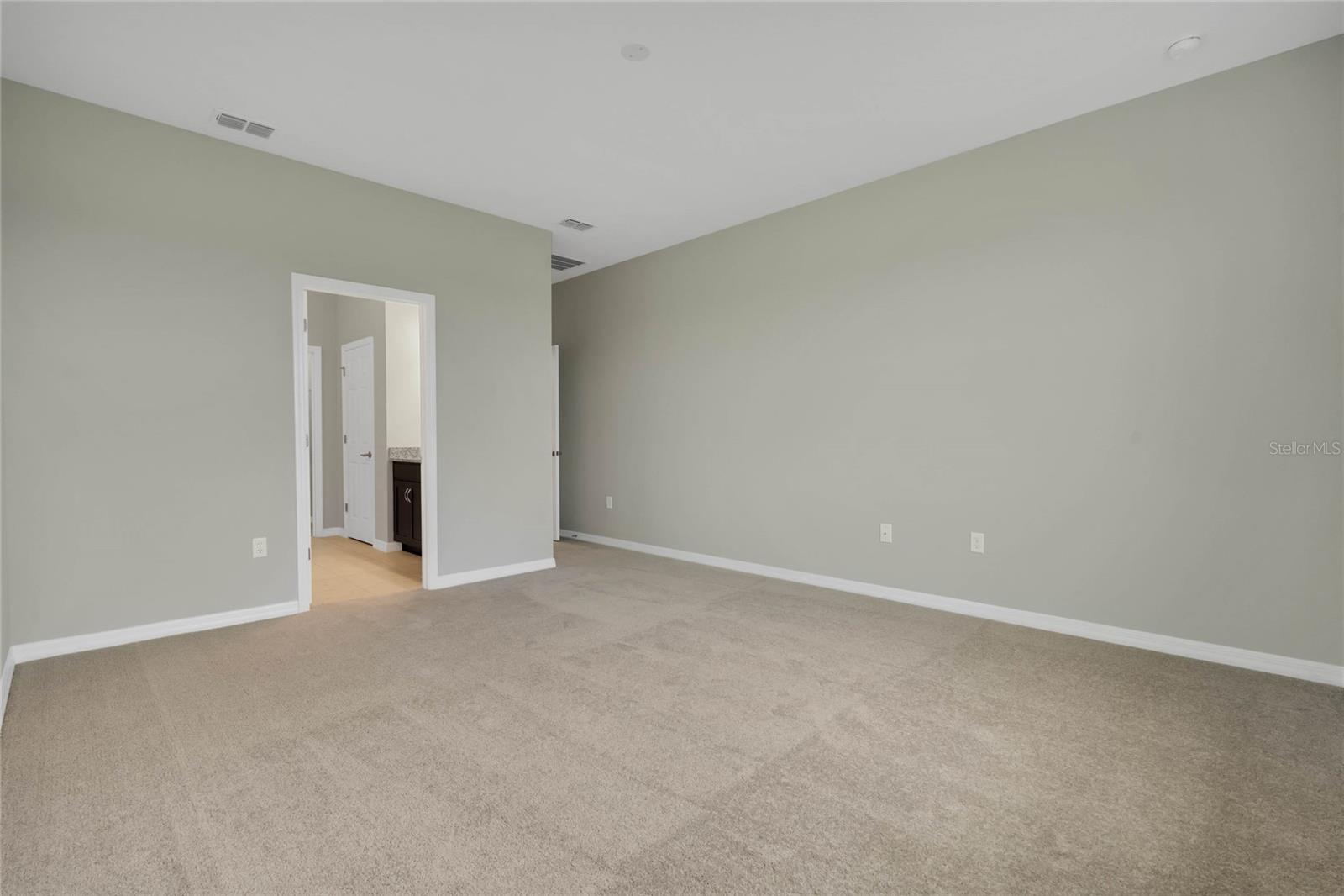 Image 31 of 41 For 1124 Clay Boulevard