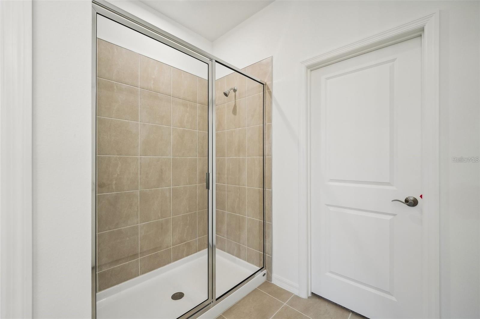 Image 35 of 41 For 1124 Clay Boulevard