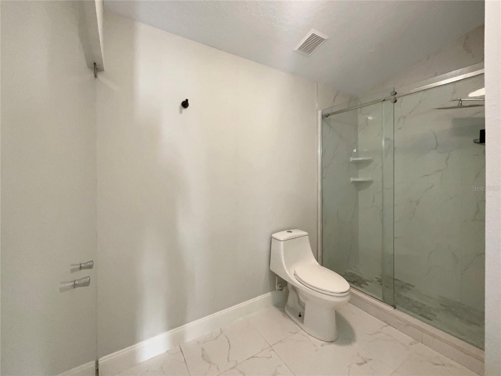 Image 15 of 22 For 1009 Brayton Lane