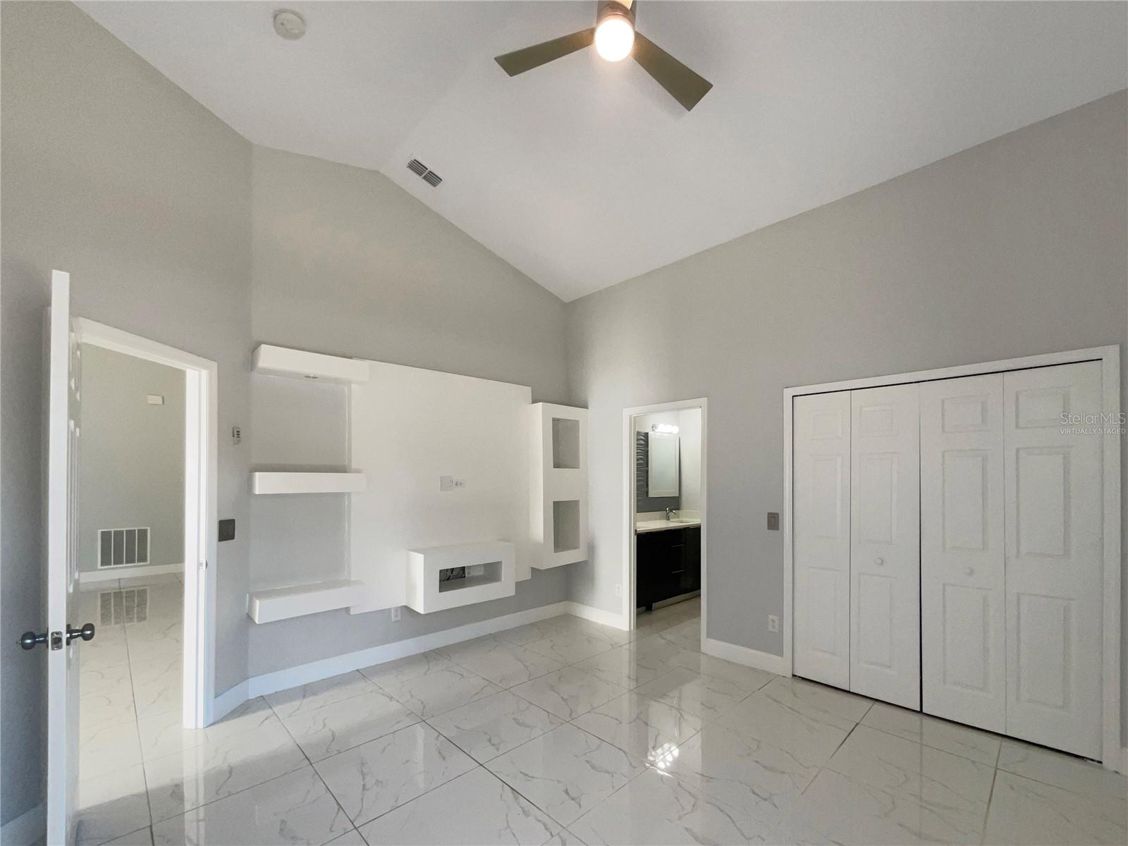 Image 4 of 22 For 1009 Brayton Lane