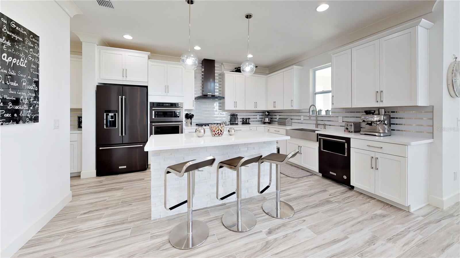 Image 32 of 84 For 6160 Hamlin Reserve Boulevard