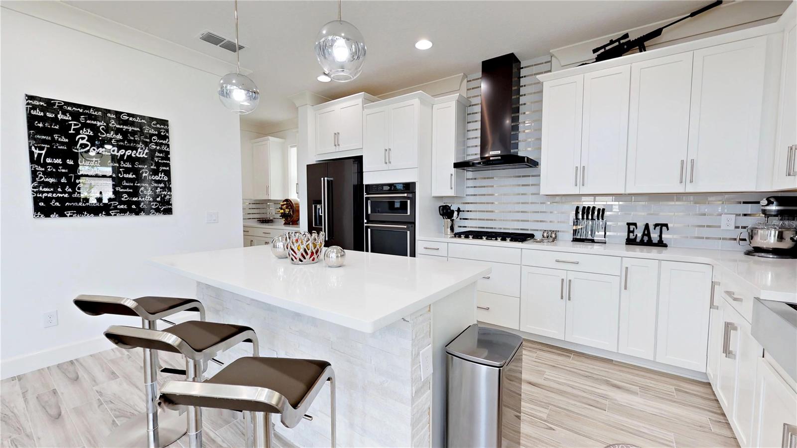 Image 37 of 84 For 6160 Hamlin Reserve Boulevard