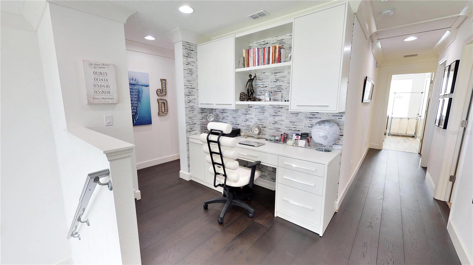 Image 42 of 84 For 6160 Hamlin Reserve Boulevard