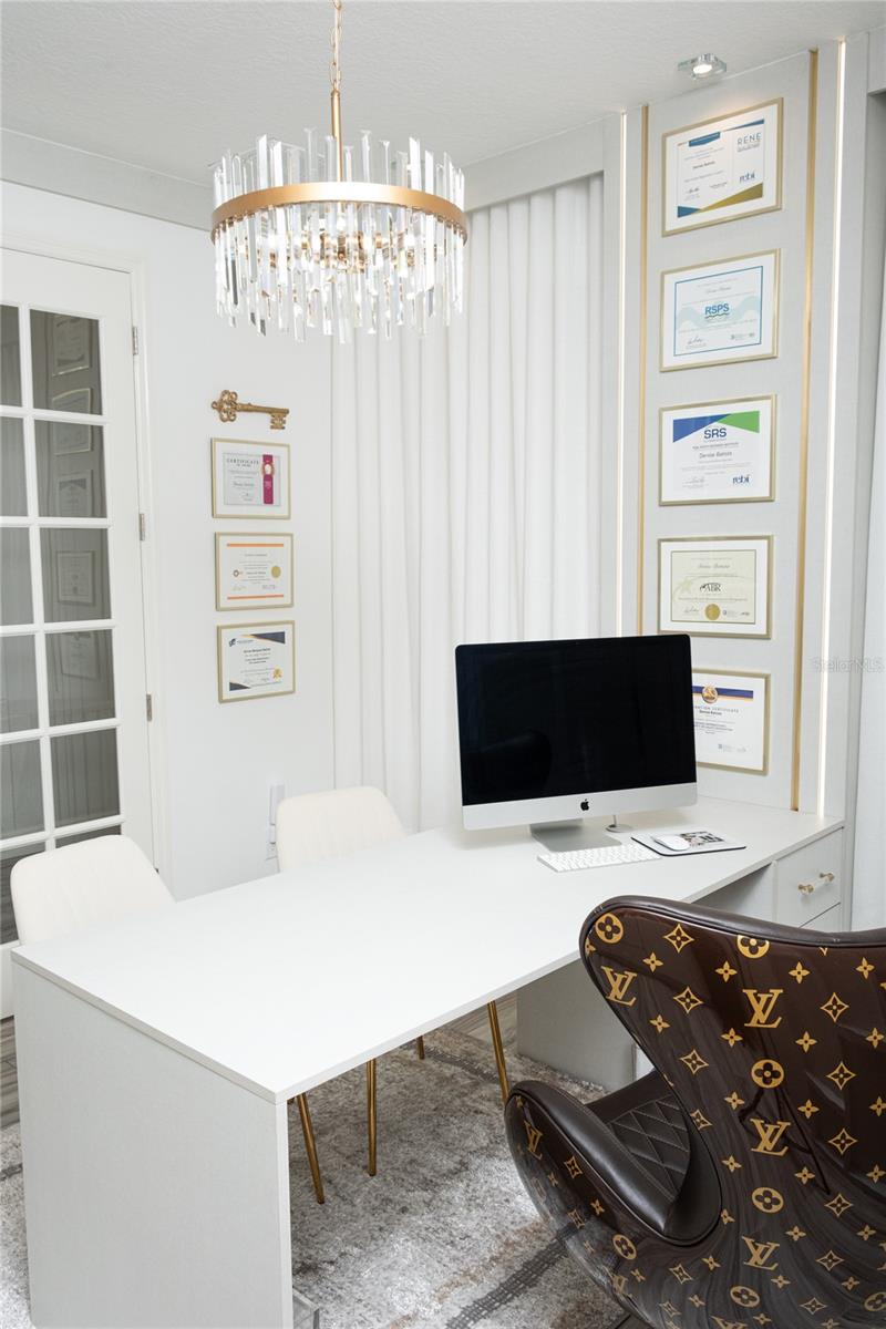 Image 7 of 84 For 6160 Hamlin Reserve Boulevard