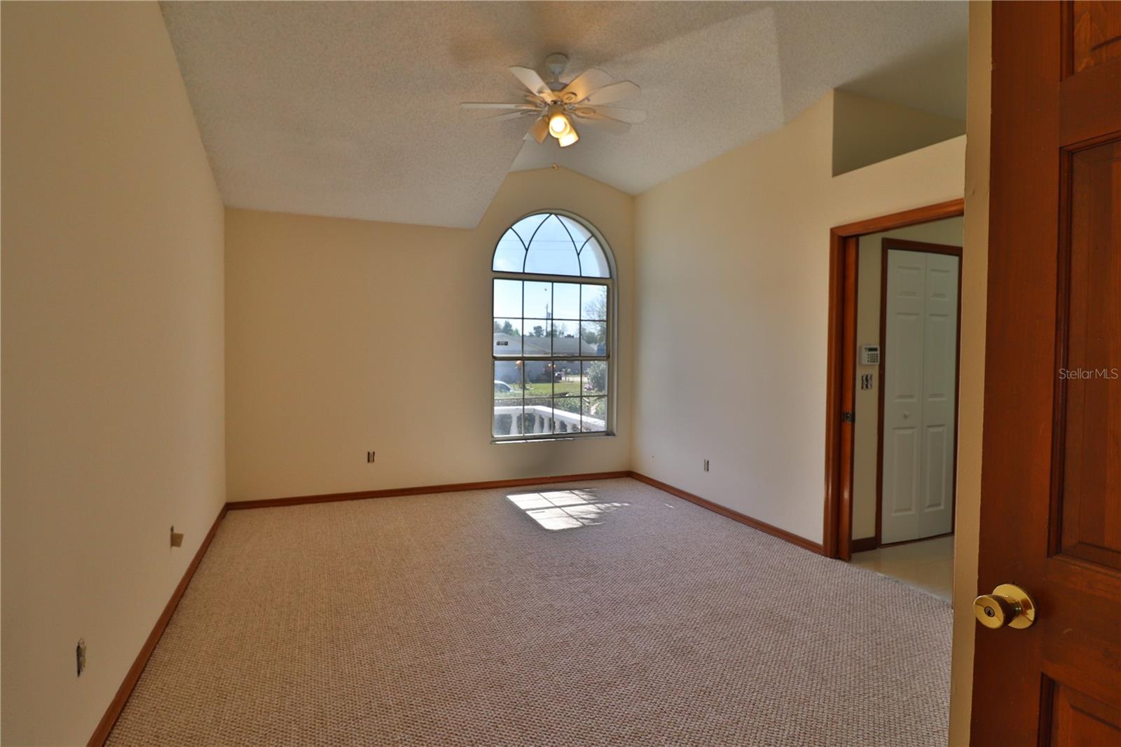 Image 4 of 21 For 1088 Tivoli Drive