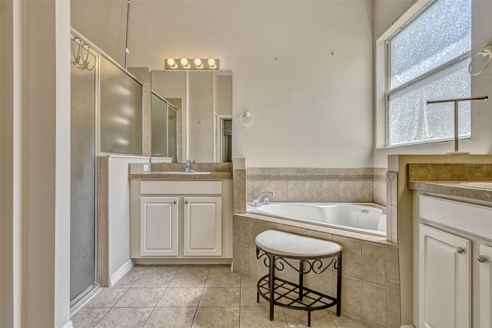 Image 11 of 20 For 115 Crescent Moon Drive