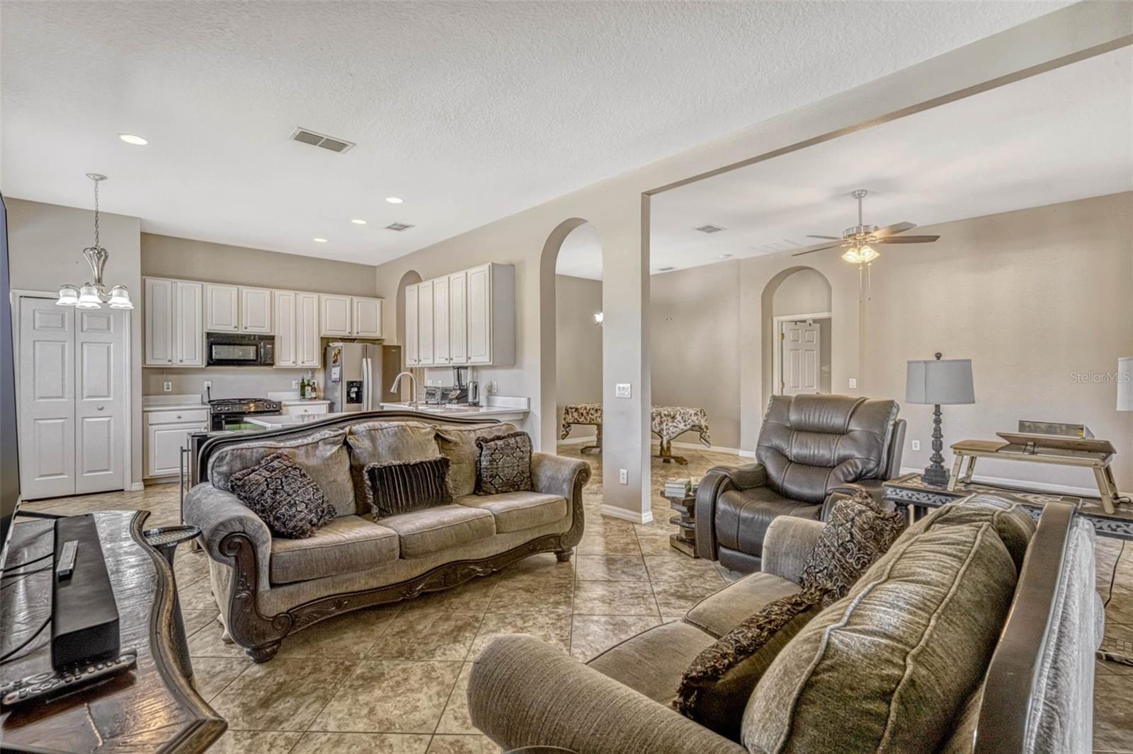 Image 5 of 20 For 115 Crescent Moon Drive