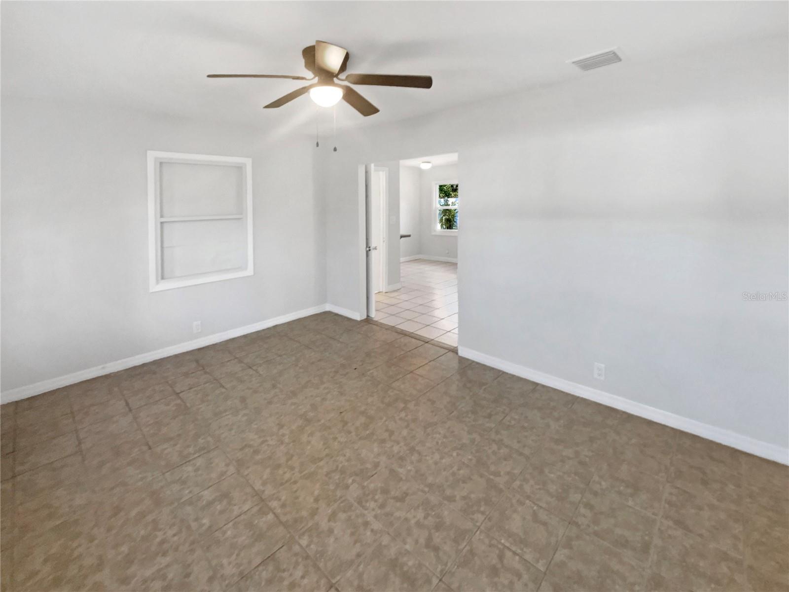 Image 13 of 24 For 1981 Carolina Avenue