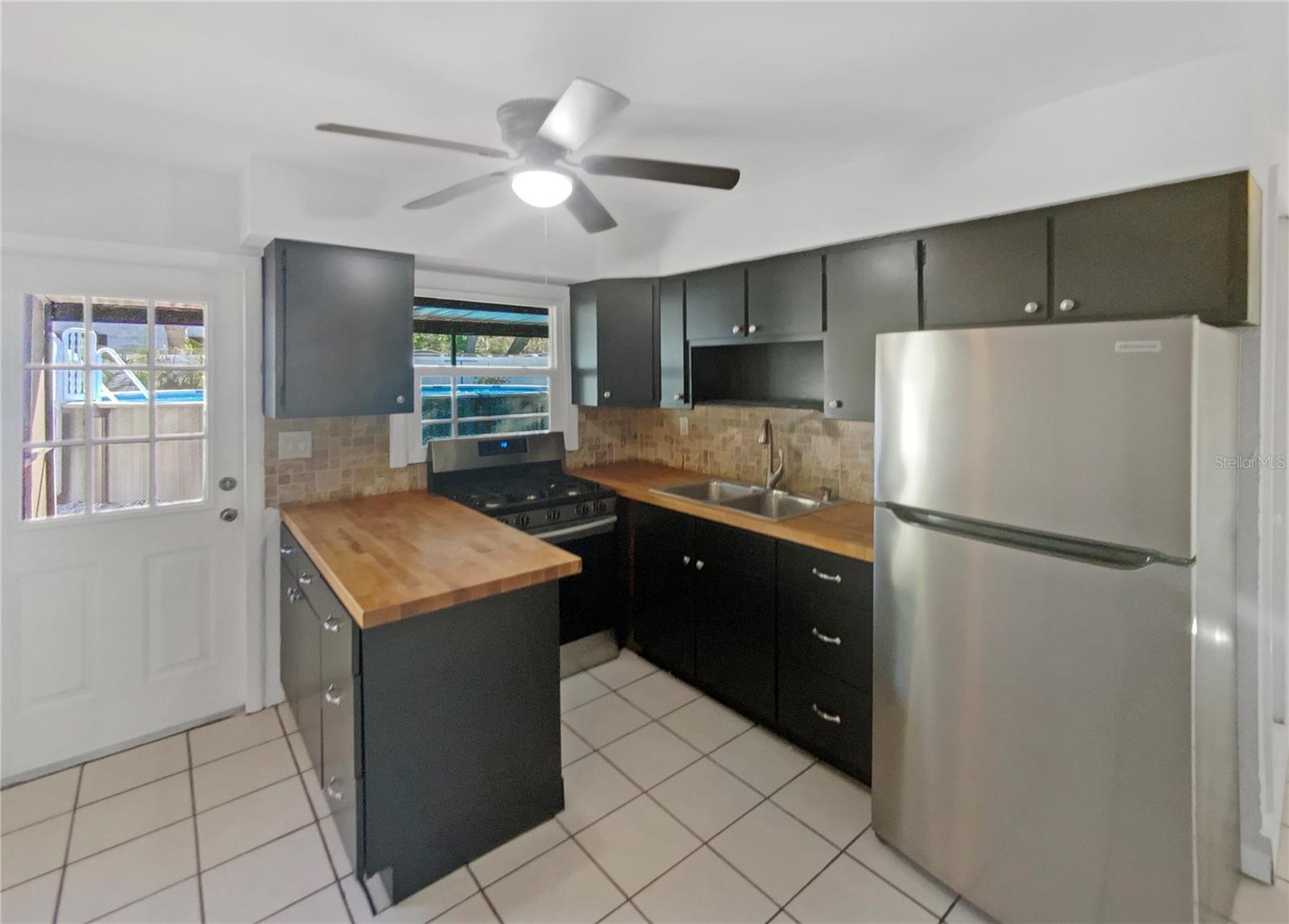 Image 15 of 24 For 1981 Carolina Avenue