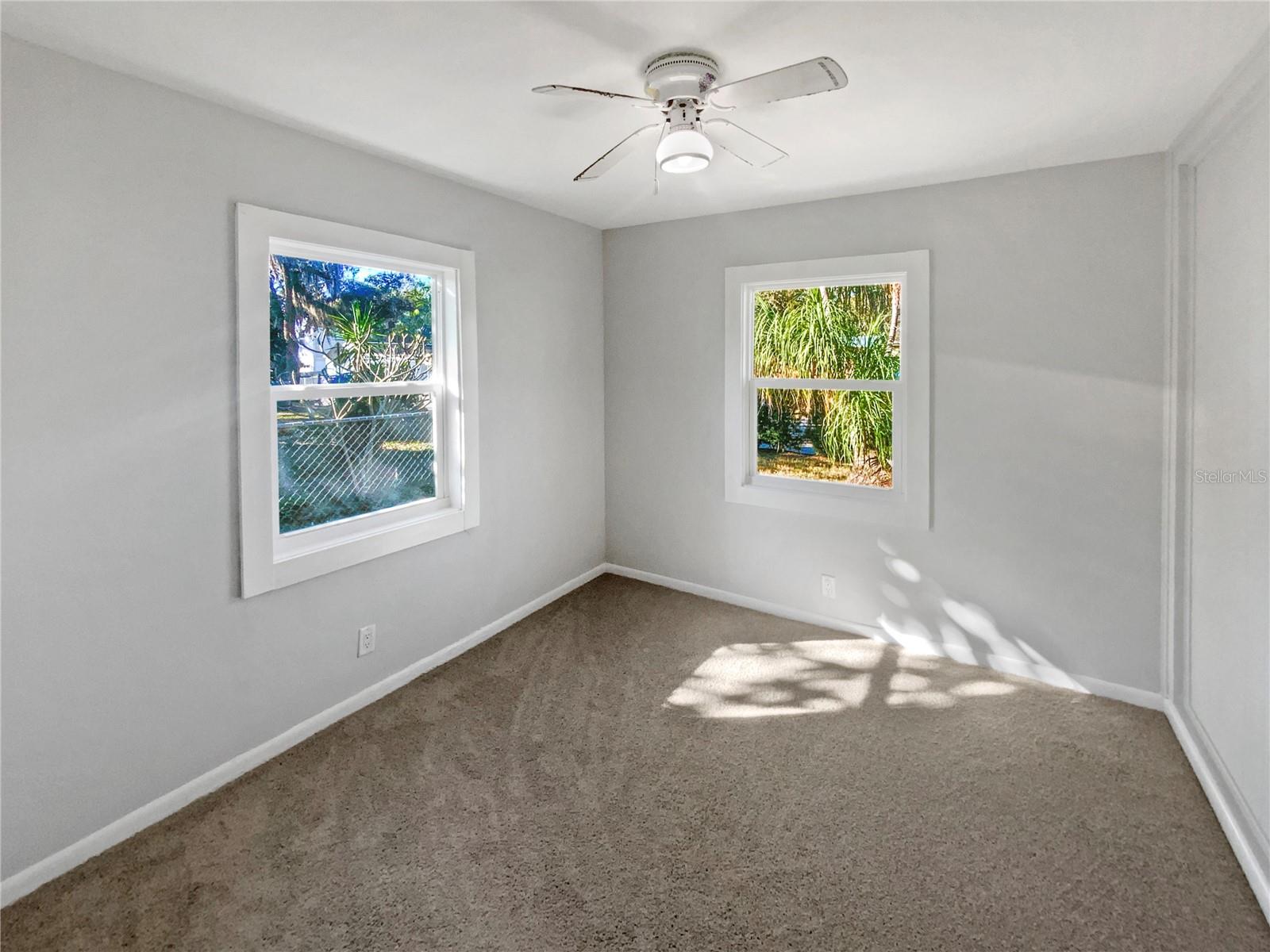 Image 18 of 24 For 1981 Carolina Avenue