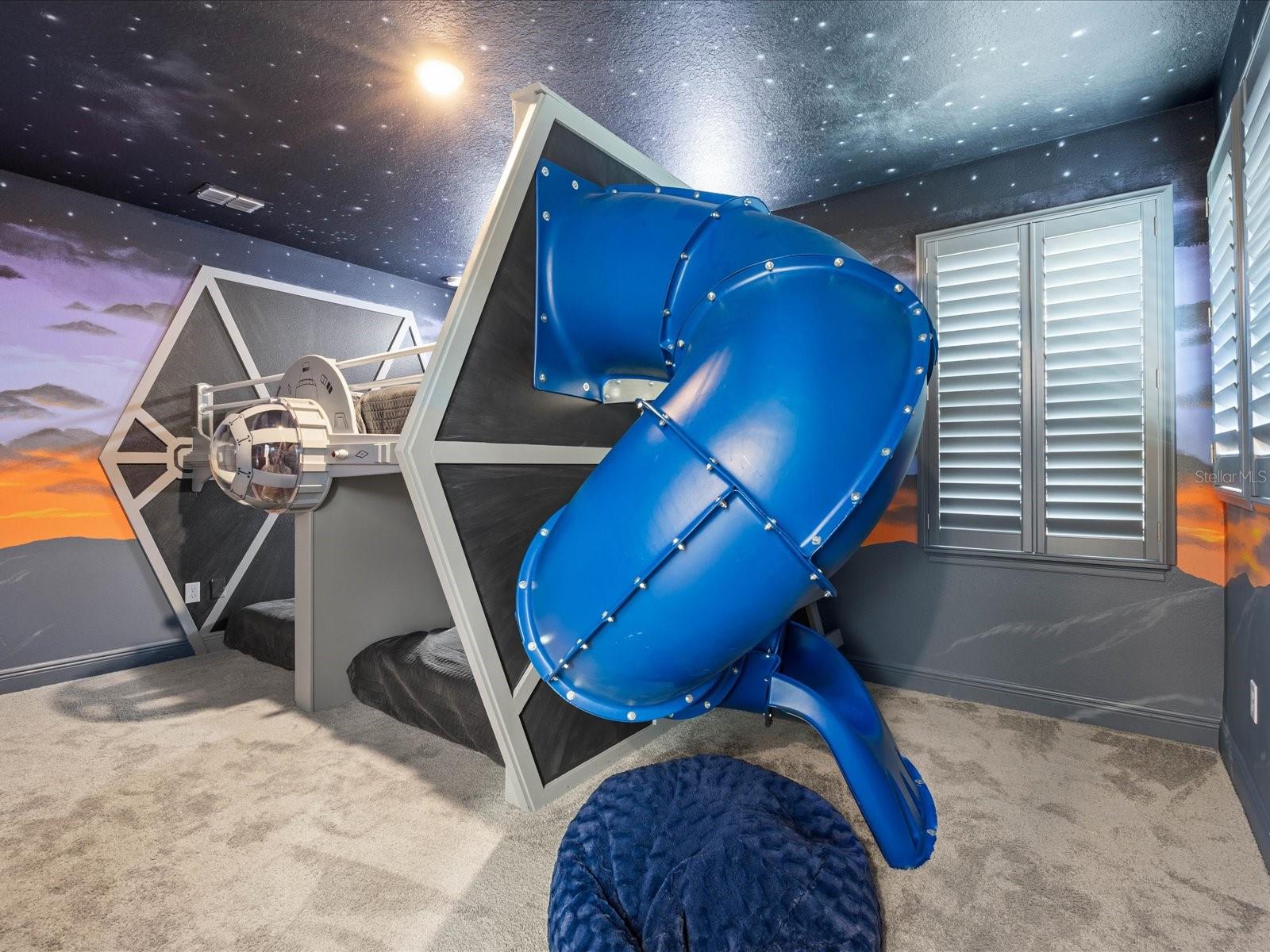 Image 10 of 33 For 832 Desert Mountain Court