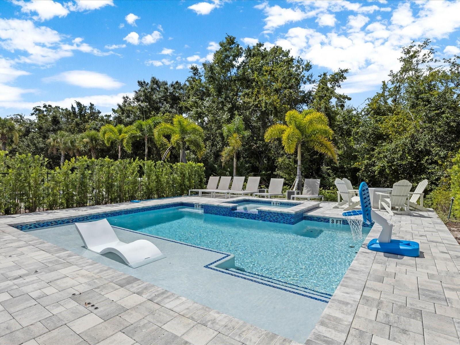 Image 2 of 33 For 832 Desert Mountain Court