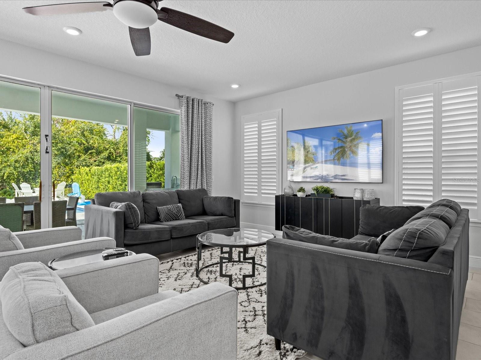 Image 4 of 33 For 832 Desert Mountain Court