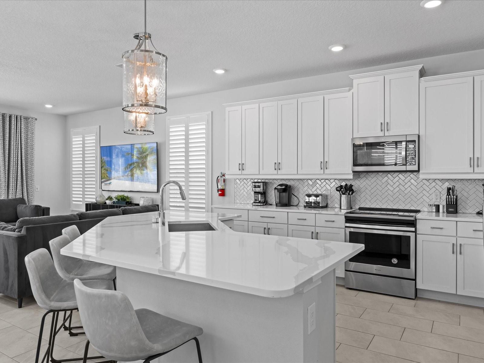 Image 5 of 33 For 832 Desert Mountain Court