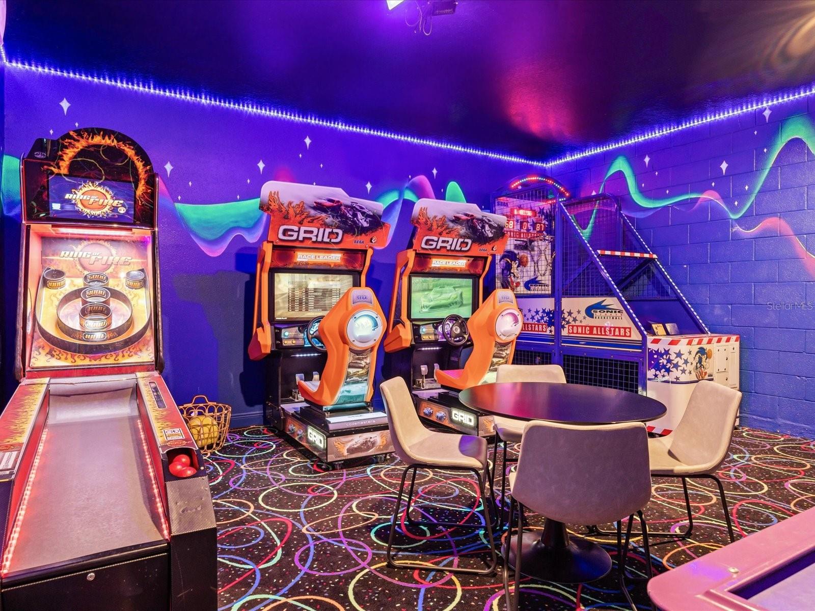 Image 8 of 33 For 832 Desert Mountain Court