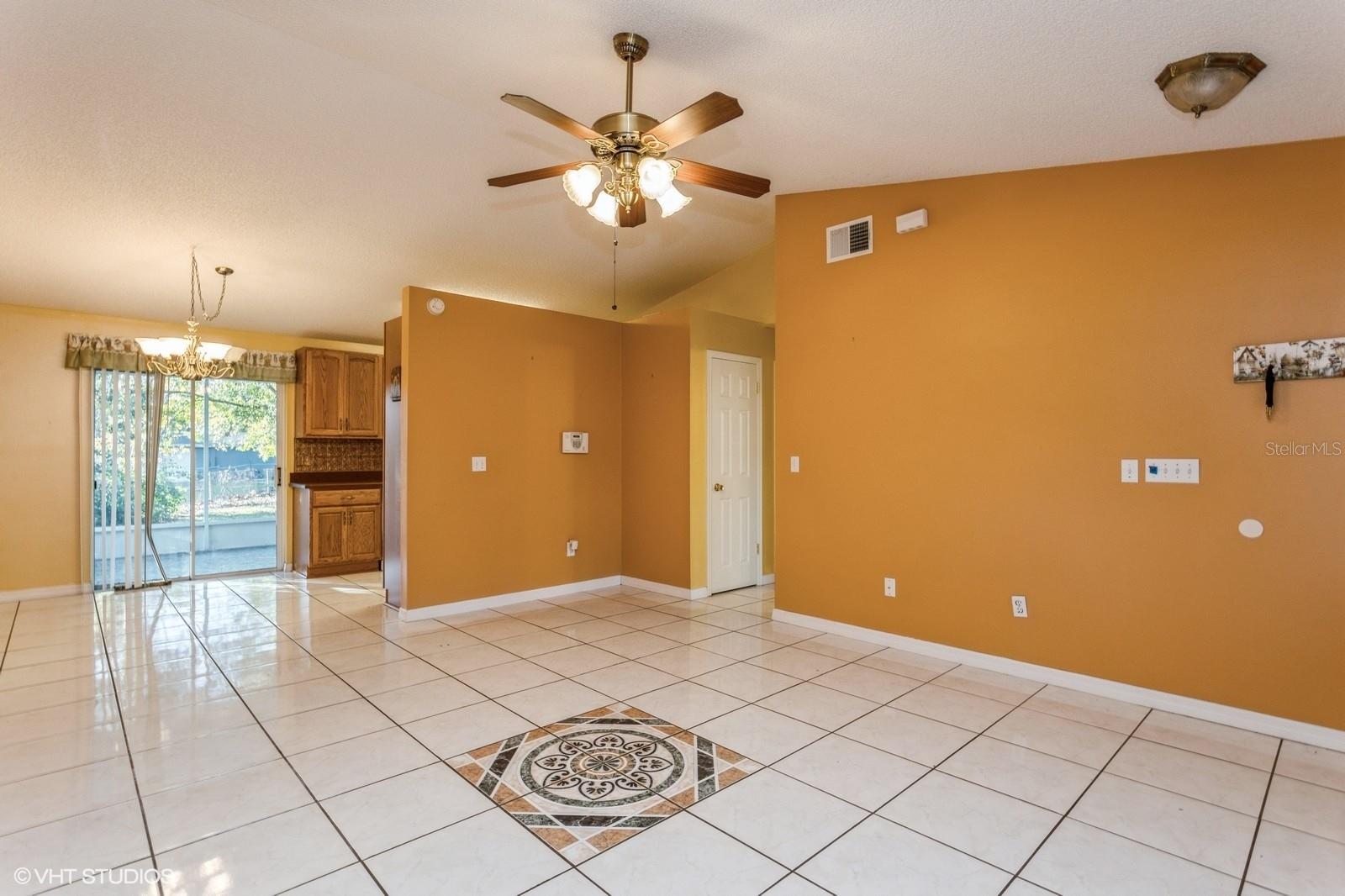 Image 3 of 16 For 8 Lake Jackson Court