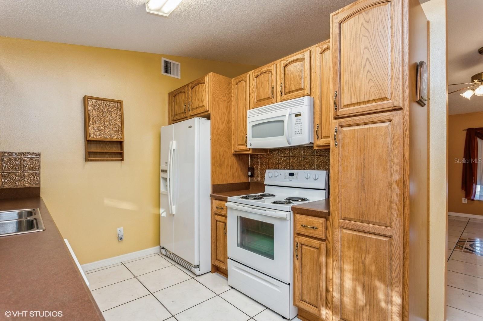 Image 6 of 16 For 8 Lake Jackson Court