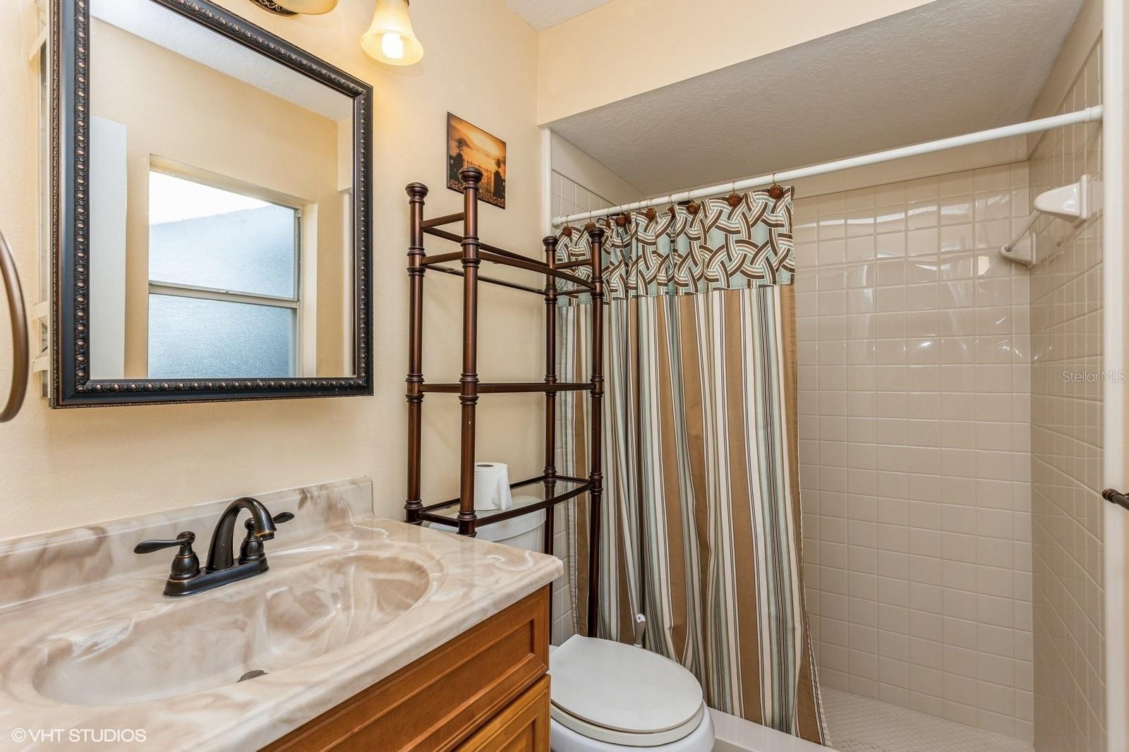 Image 8 of 16 For 8 Lake Jackson Court