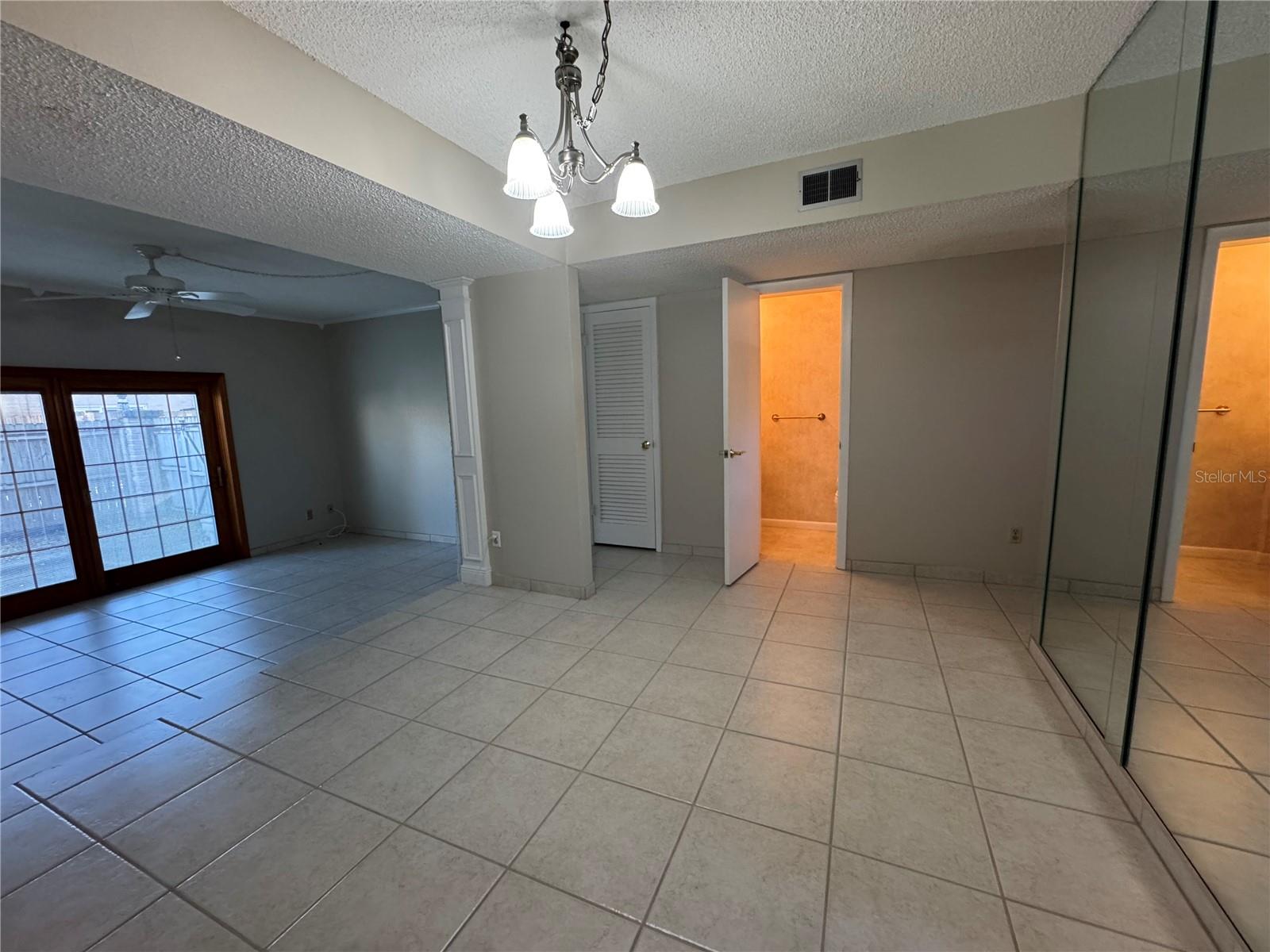 Image 8 of 32 For 200 Saint Andrews Boulevard 1803