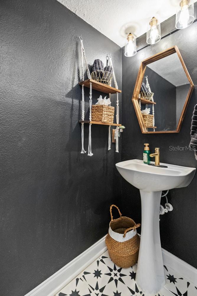 Image 26 of 62 For 707 Monte Vista Way