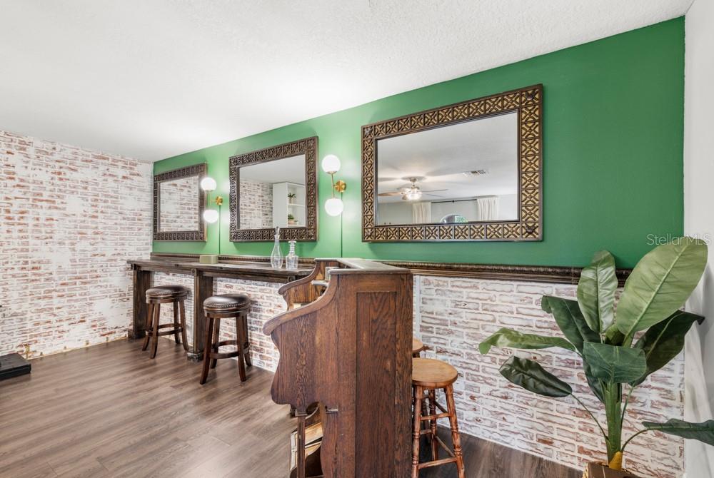 Image 9 of 62 For 707 Monte Vista Way