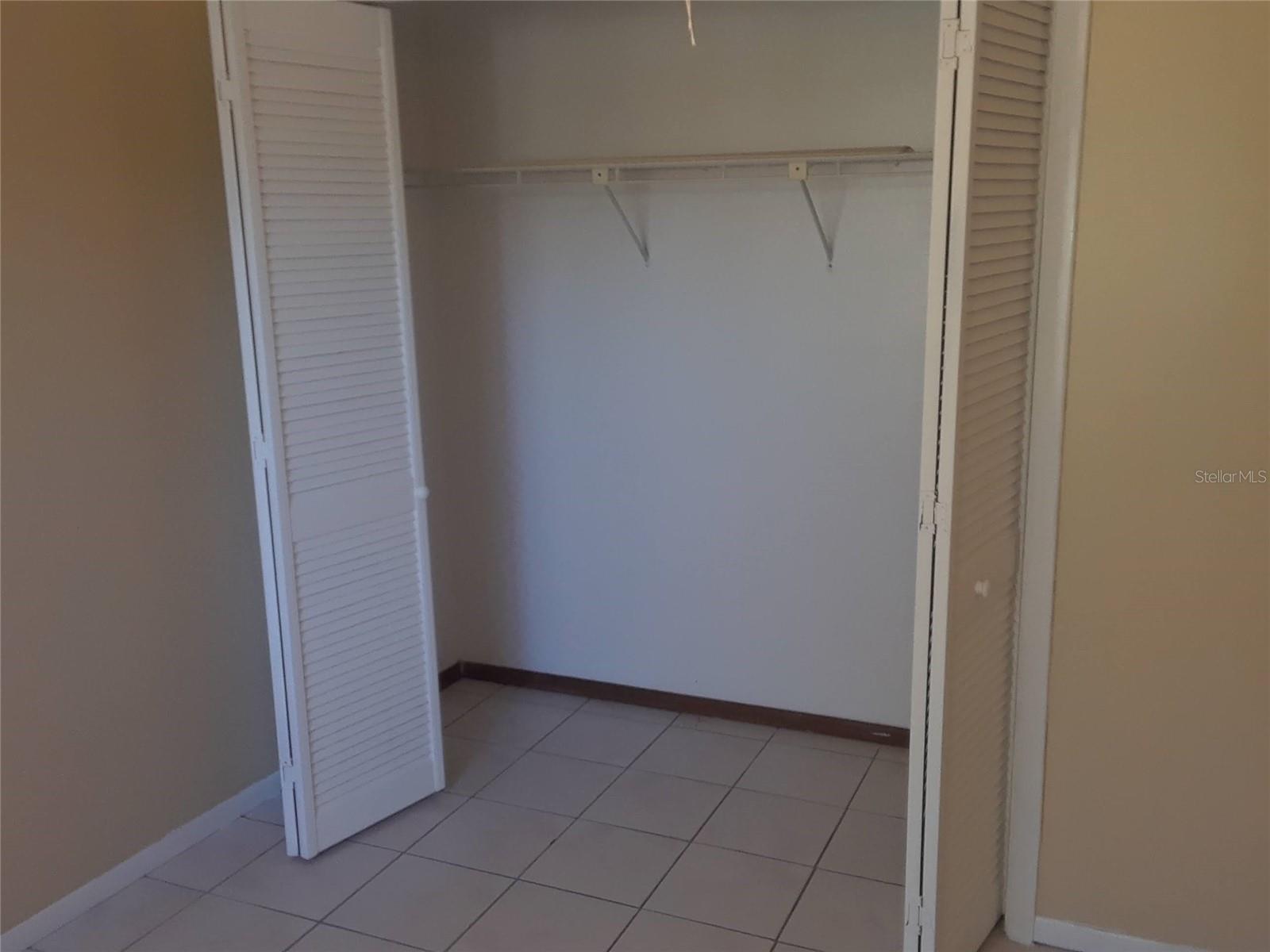 Image 15 of 20 For 1303 Candlewyck Drive