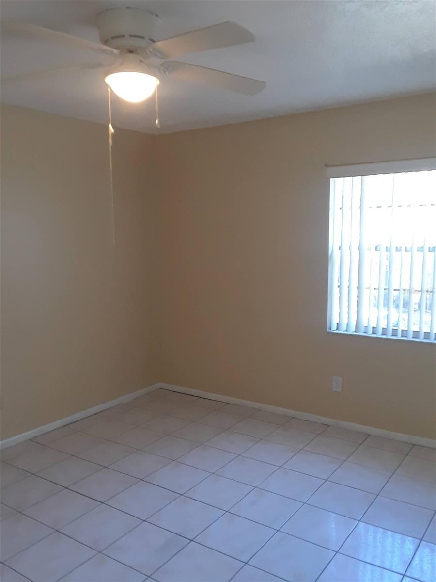 Image 16 of 20 For 1303 Candlewyck Drive