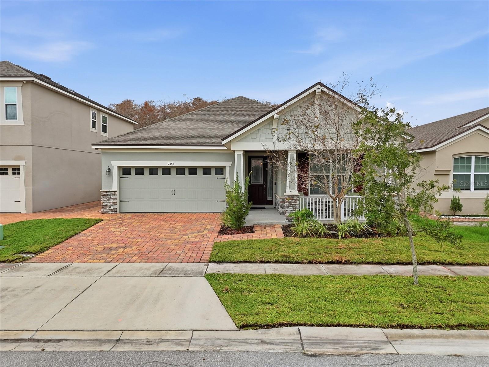 Image 34 of 88 For 2452 Varenna Loop