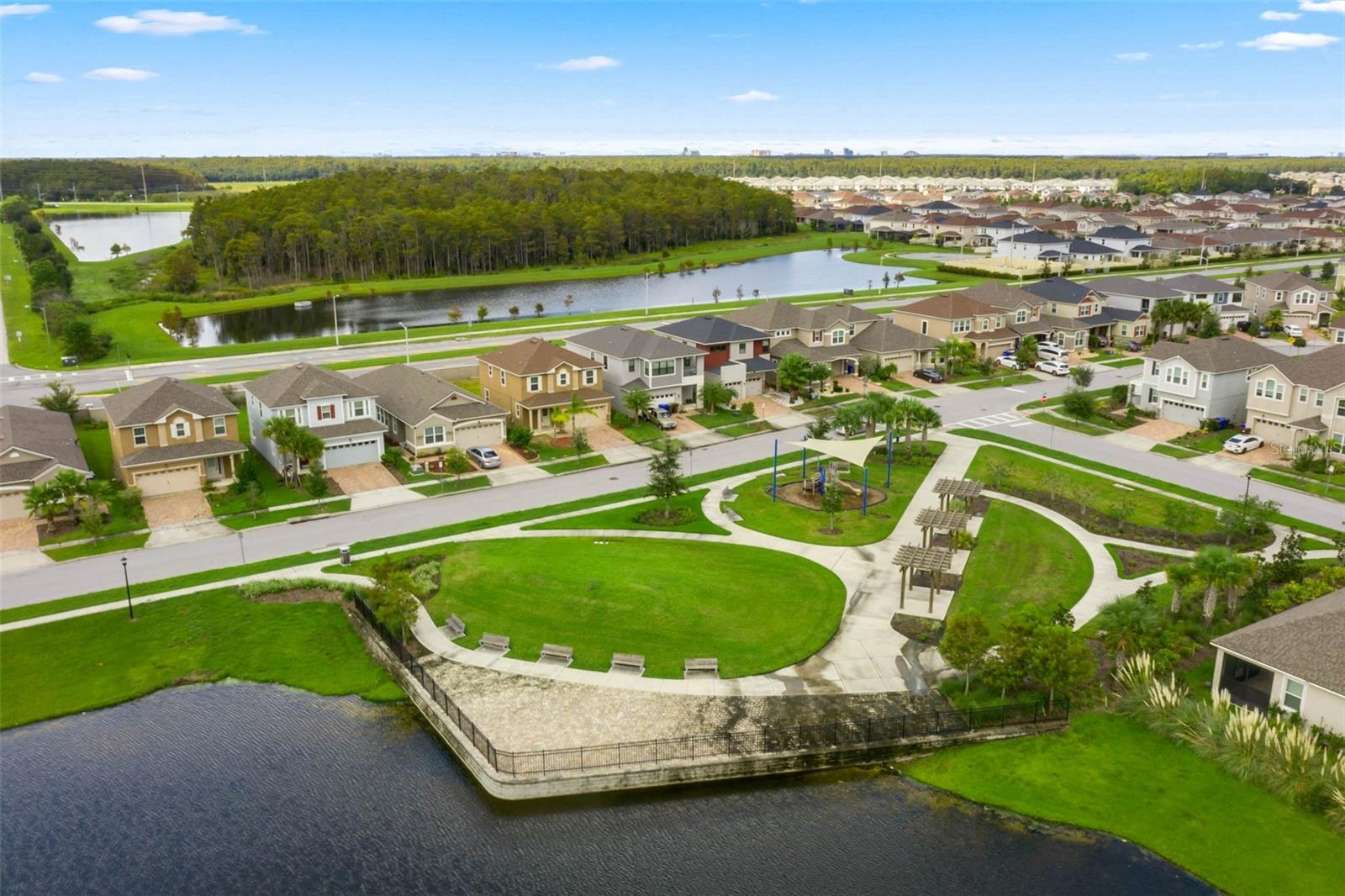 Image 65 of 88 For 2452 Varenna Loop