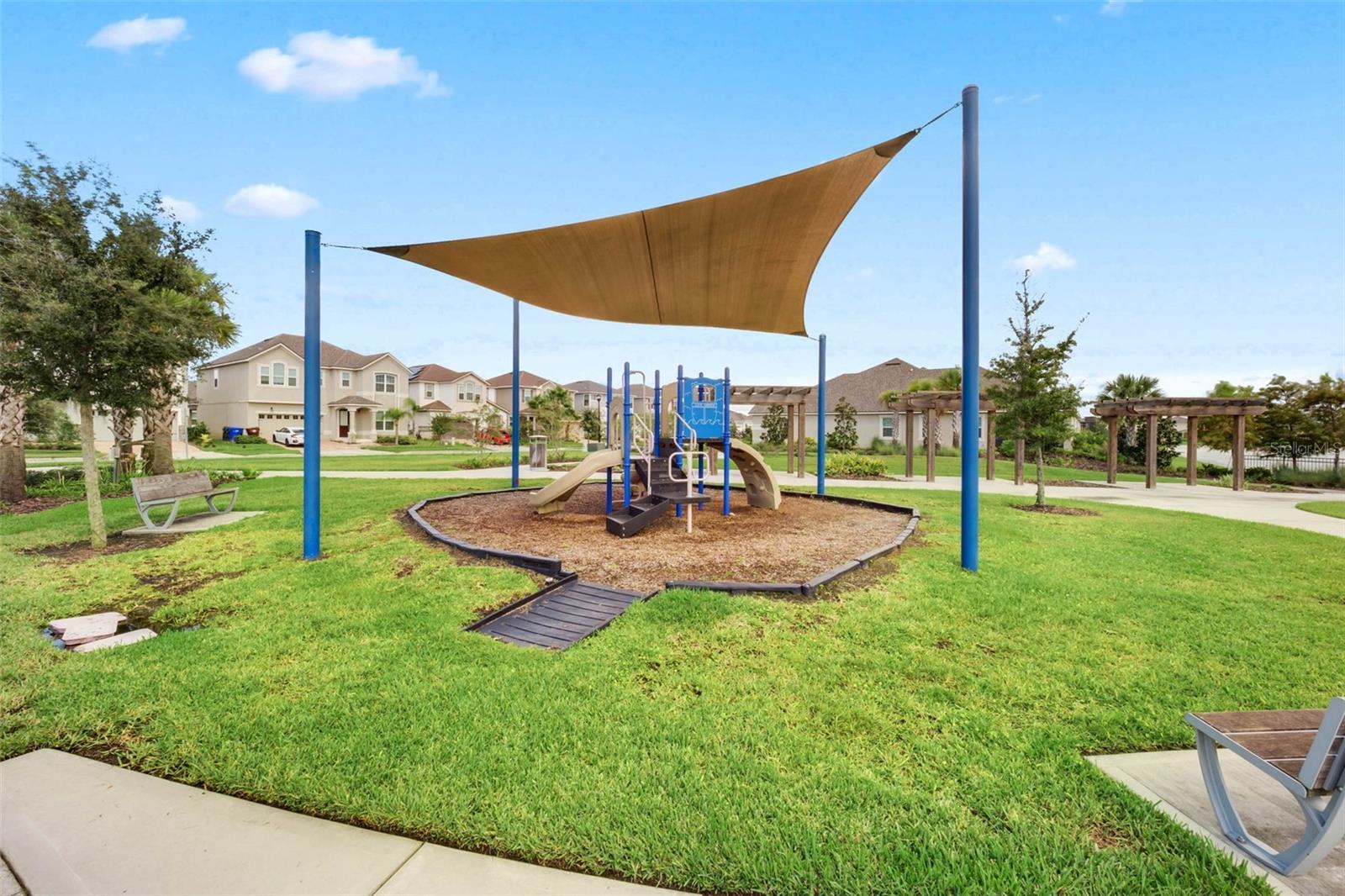 Image 70 of 88 For 2452 Varenna Loop