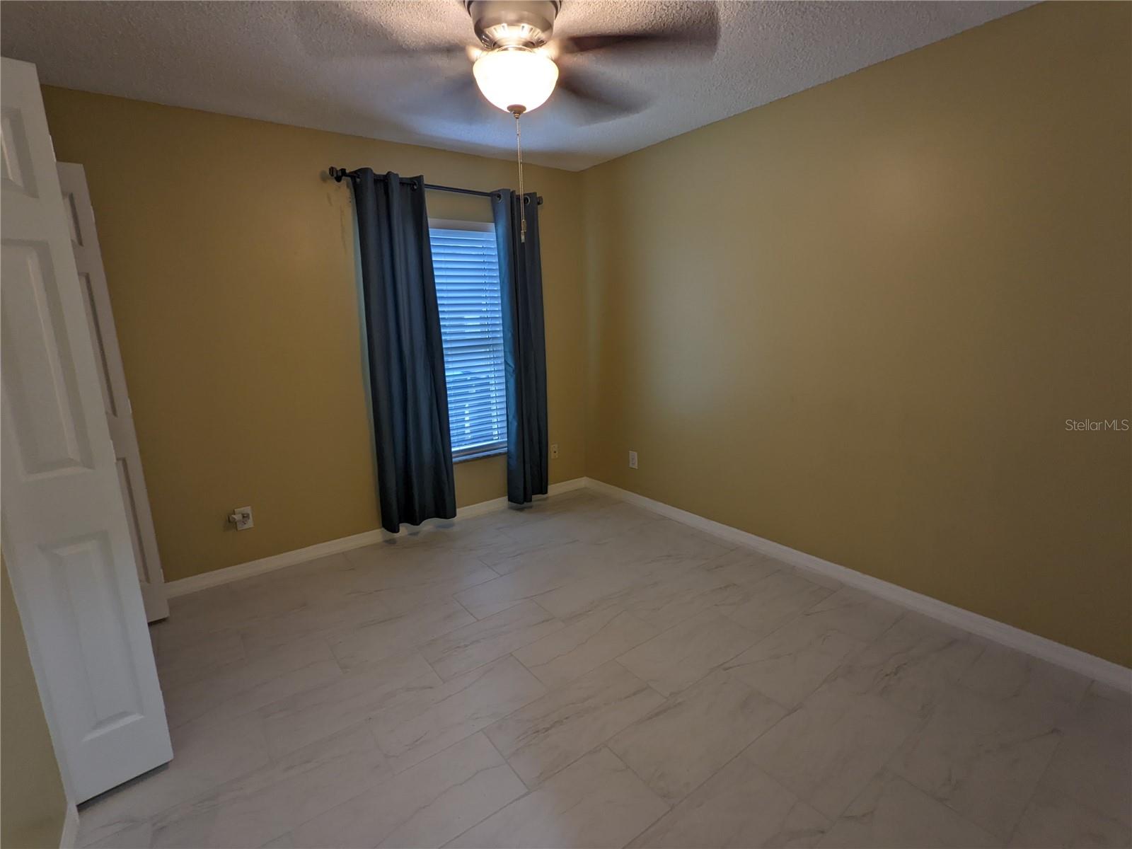 Image 20 of 26 For 1729 Snaresbrook Way