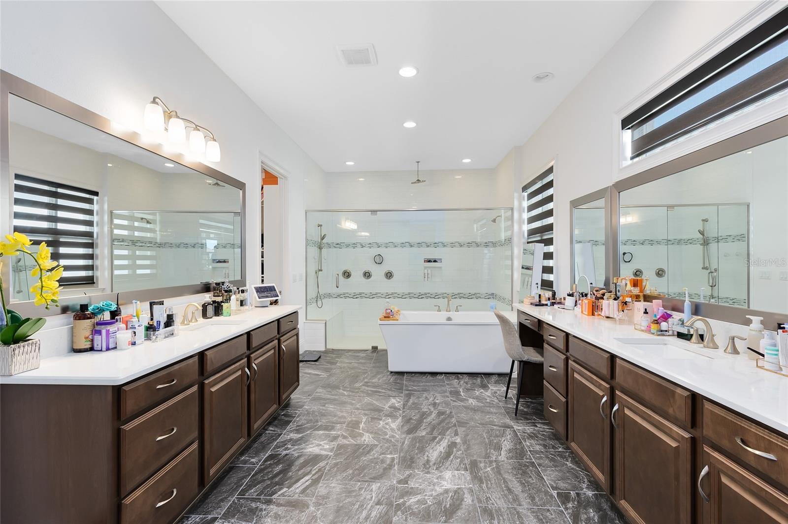 Image 25 of 52 For 13319 Alderley Drive