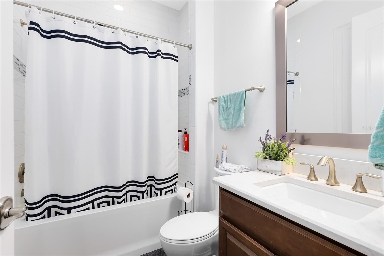 Image 8 of 52 For 13319 Alderley Drive