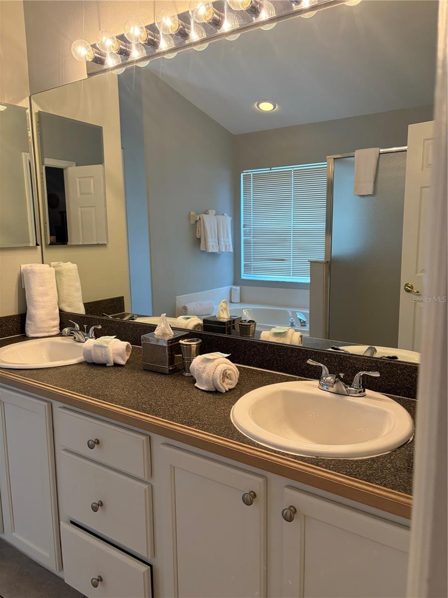 Image 20 of 35 For 8067 Roaring Creek Court