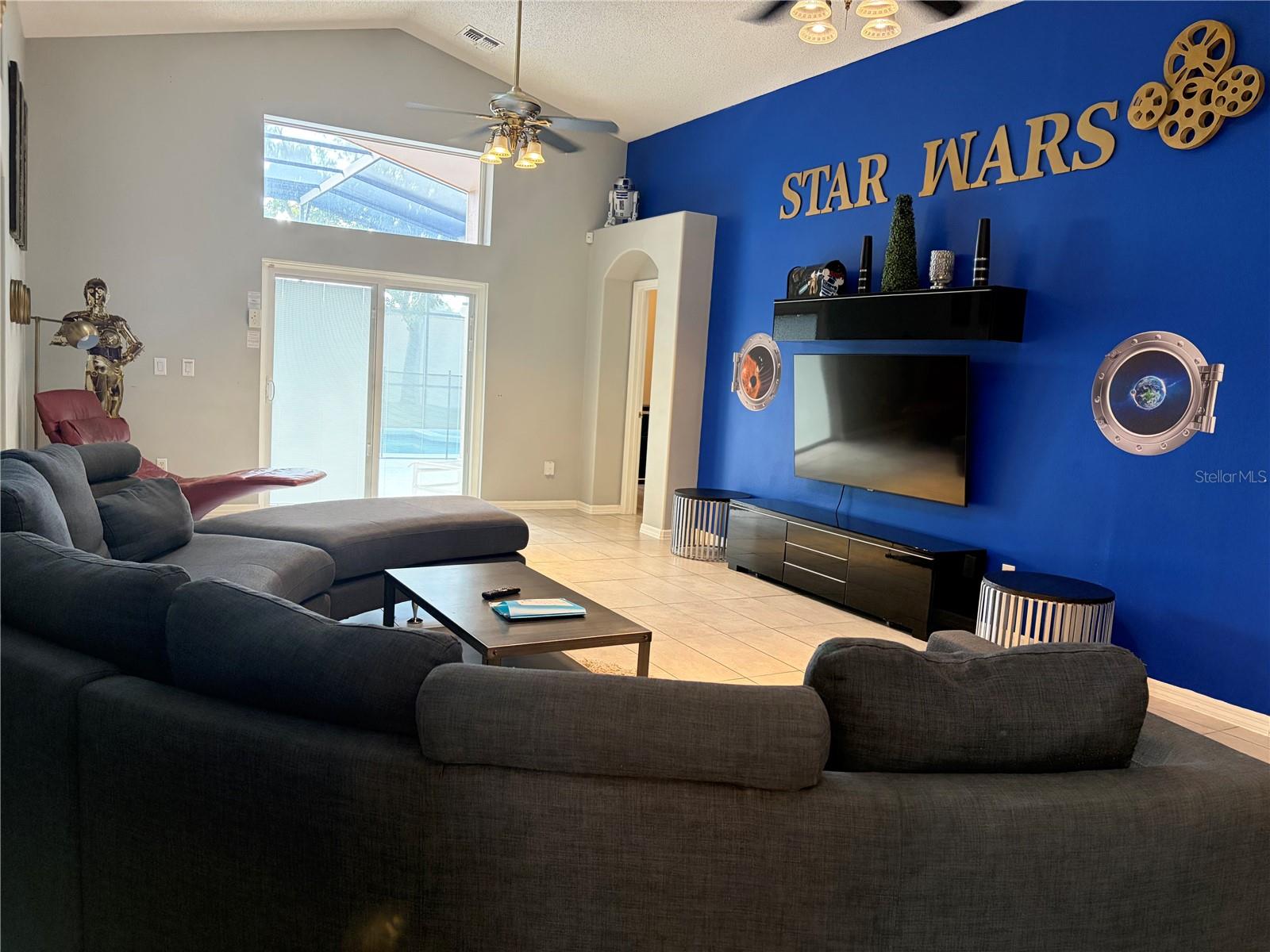 Image 9 of 35 For 8067 Roaring Creek Court