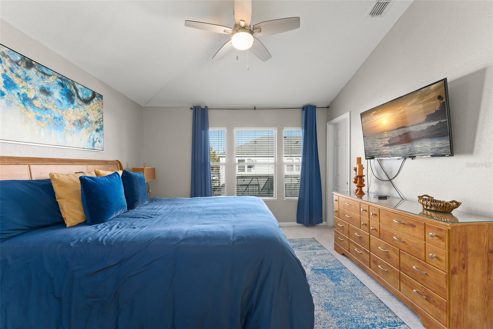 Image 17 of 38 For 7681 Sir Kaufmann Court