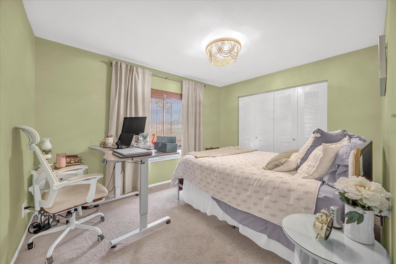 Image 19 of 42 For 5237 Gateway Avenue