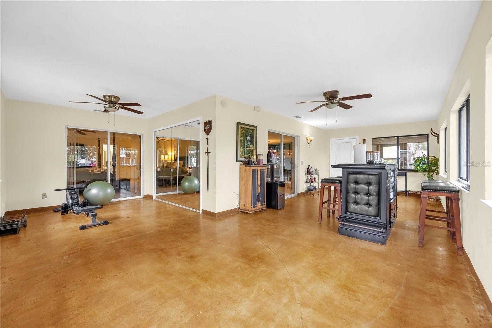 Image 25 of 42 For 5237 Gateway Avenue