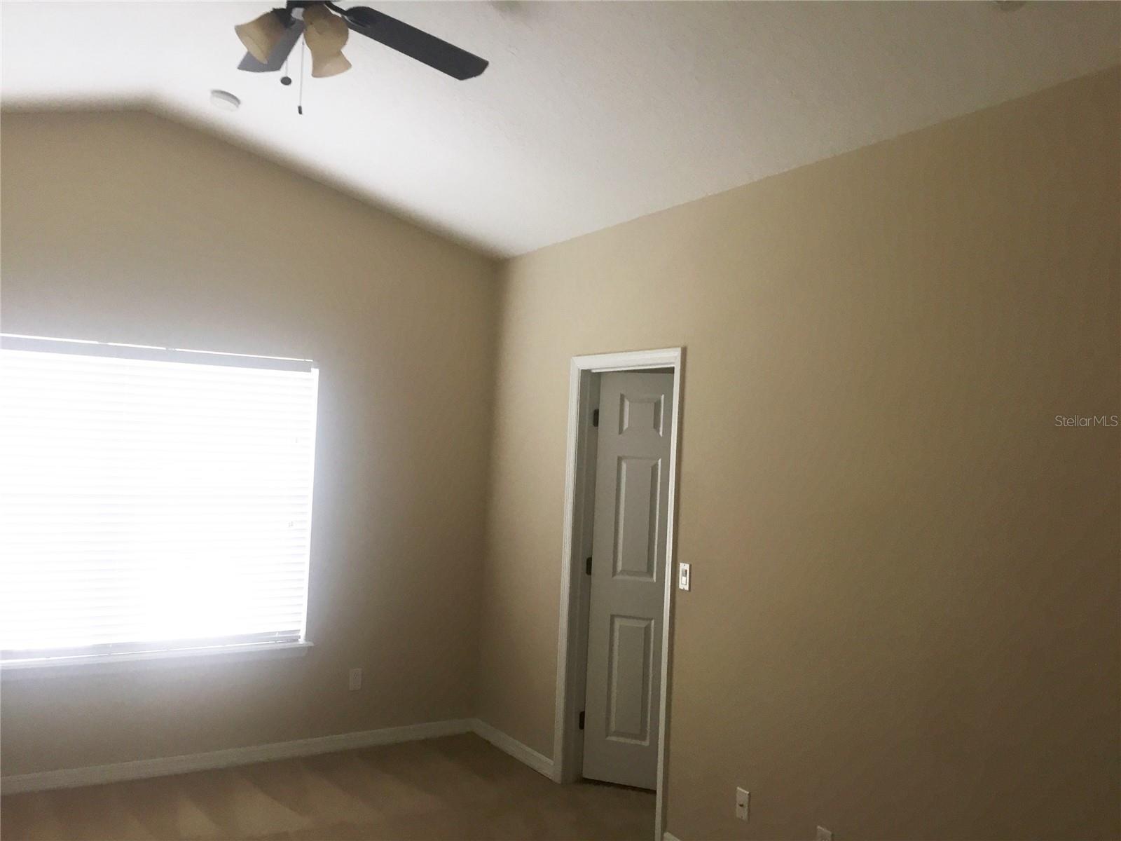 Image 15 of 25 For 629 Pinebranch Circle