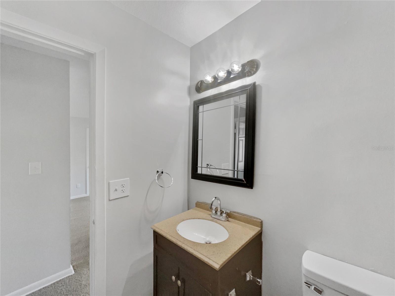 Image 20 of 24 For 2841 Central Drive