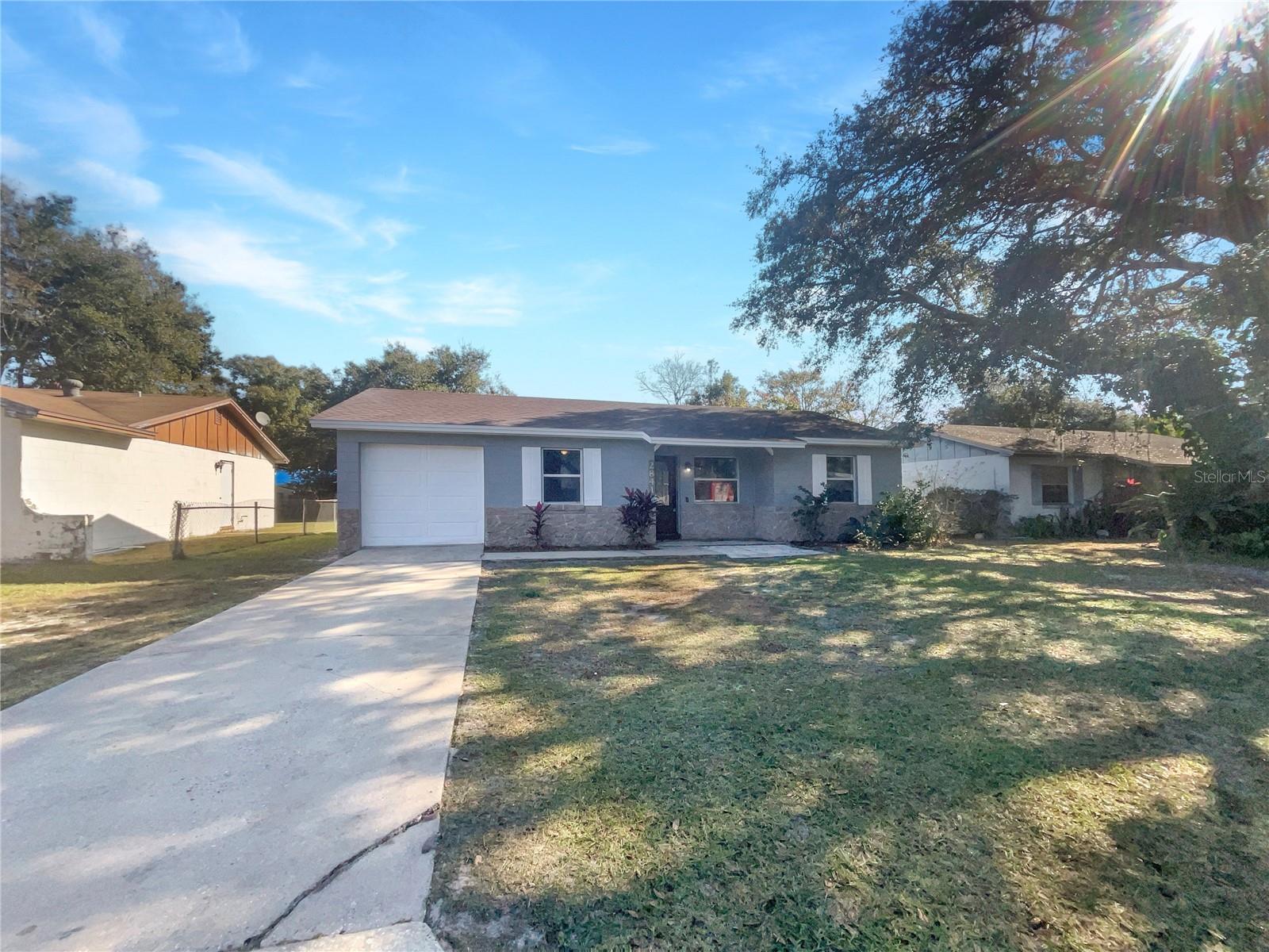 Image 8 of 24 For 2841 Central Drive