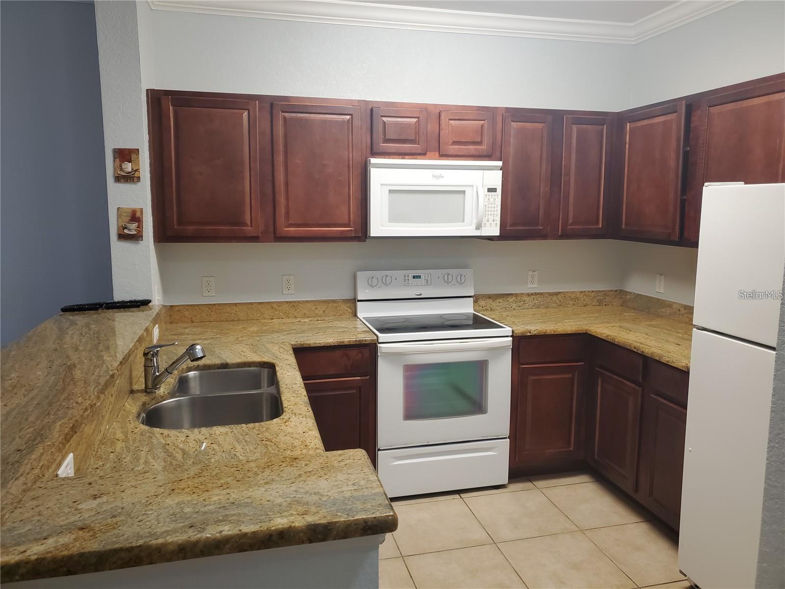 Image 4 of 20 For 1371 Tuscan Ter 3307