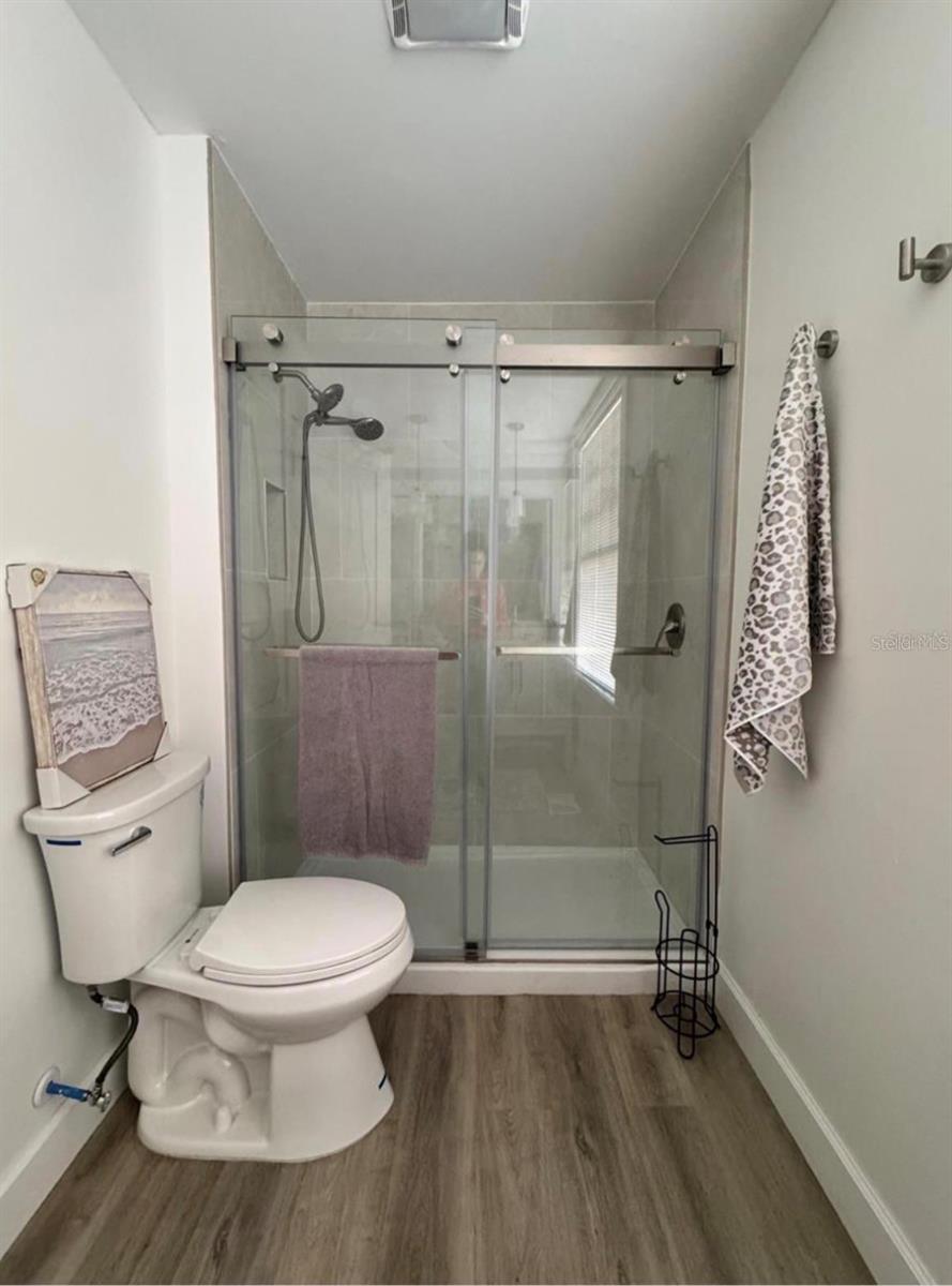 Image 9 of 10 For 860 Magnolia Avenue 2