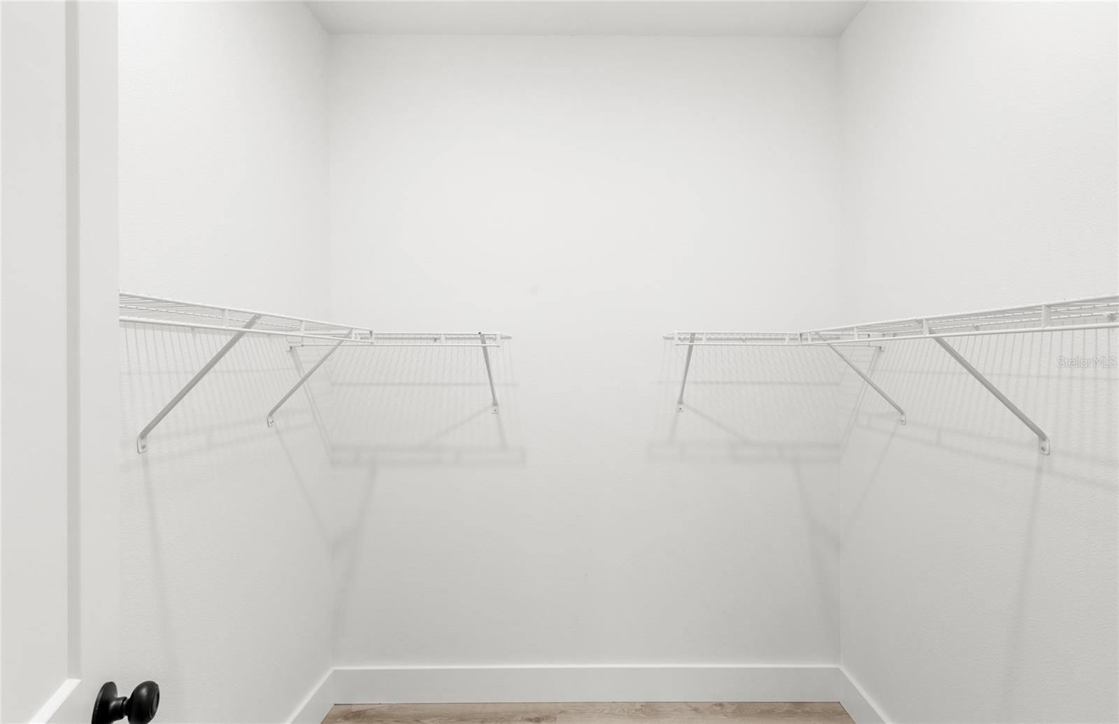 Image 19 of 43 For 634 Burch Avenue